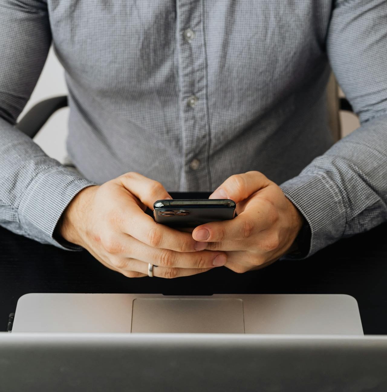 Erstanfragen qualifizieren KI Telefon Agent